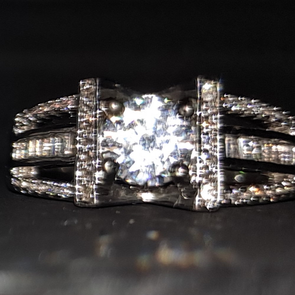 Ring - Picture 5 of 6